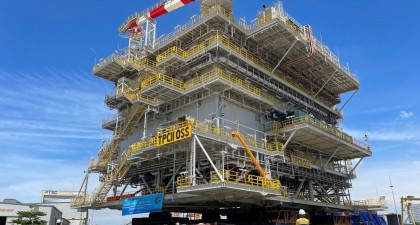 PPL vận chuyển và hạ thủy thành công trạm biến áp gần 4.000 tấn do Tổng thầu PV Shipyard chế tạo